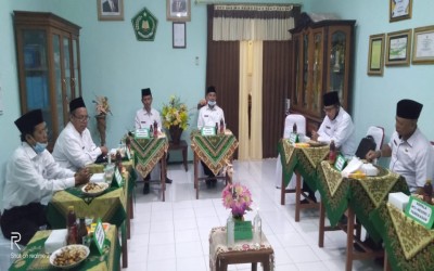 Rakor Forum Komunikasi KKM MTsN Wilker Madura